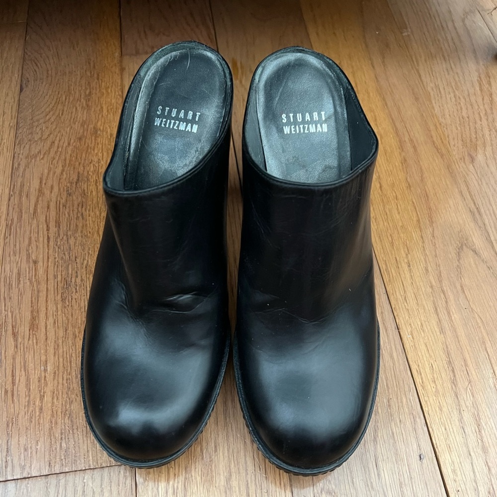 Stuart Weitzman, size 6, black heels